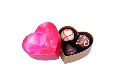 七夕，譜寫屬於中國人的柔情似水和愛意濃濃。這戀愛盛